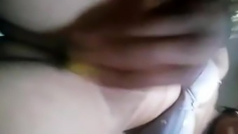Indian sexy wife inserting banana in pussy