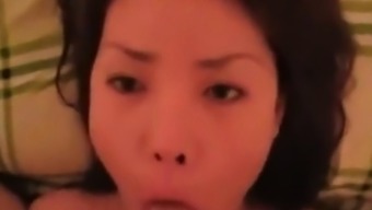Korean GF suck and a facial