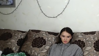 Ultra Busty Webcam Teen Masturbate