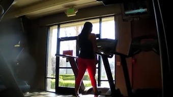 jacking in my pants at the gym 1