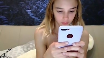 Young skinny Blonde Webcam Show