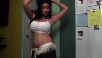 Indian Belly Dancing 