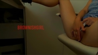 Horny hour at office:BROWNISHGIRL