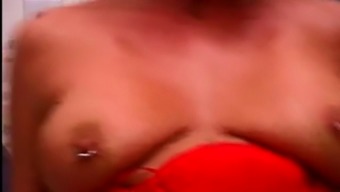 Hot babe gets mouth abd cunt cock fucked