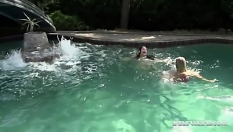 Lucy L, Jenny Simons And Lucy Li - Teens And Eat Pussy By The Pool