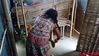 Village Bhabhi Xxx Fuck Her Husband In Hindi Audio
